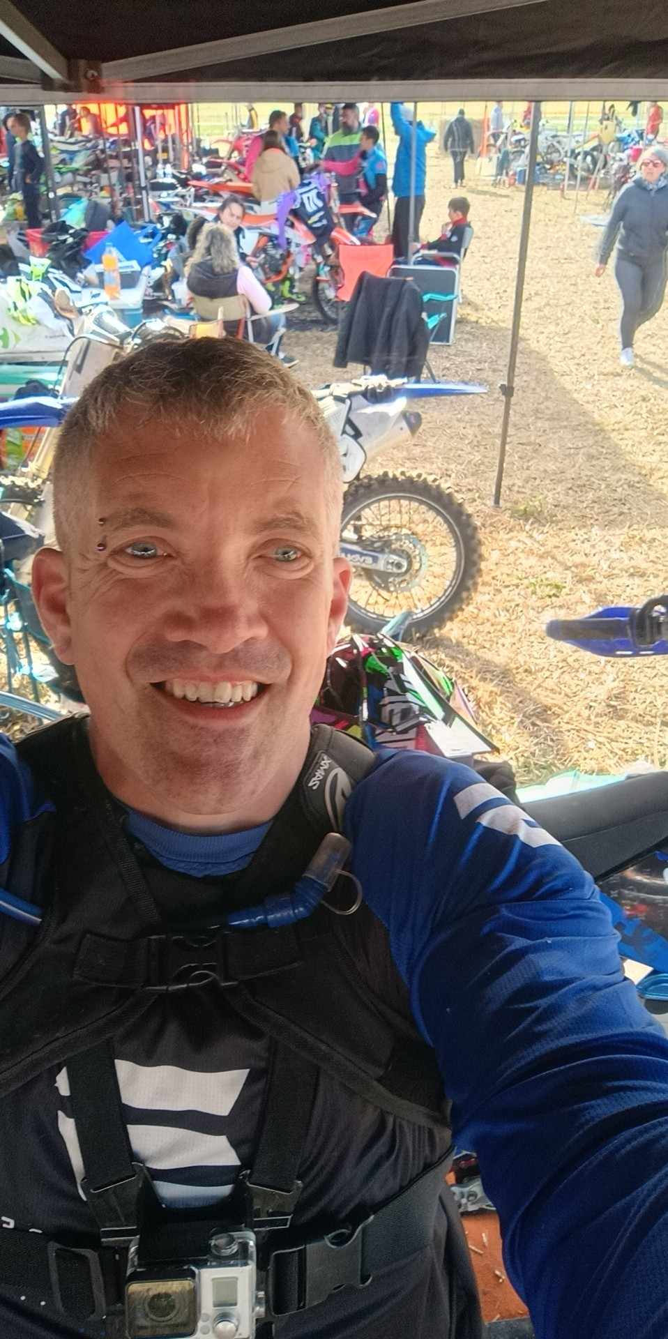 Profil de Etem, 37 ans, Annonce Gay à Biwisch