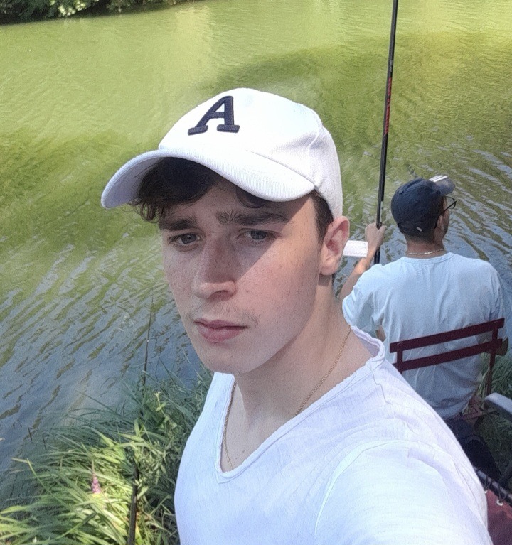 Profil de Alvine, 20 ans, Annonce Gay à Lentzweiler