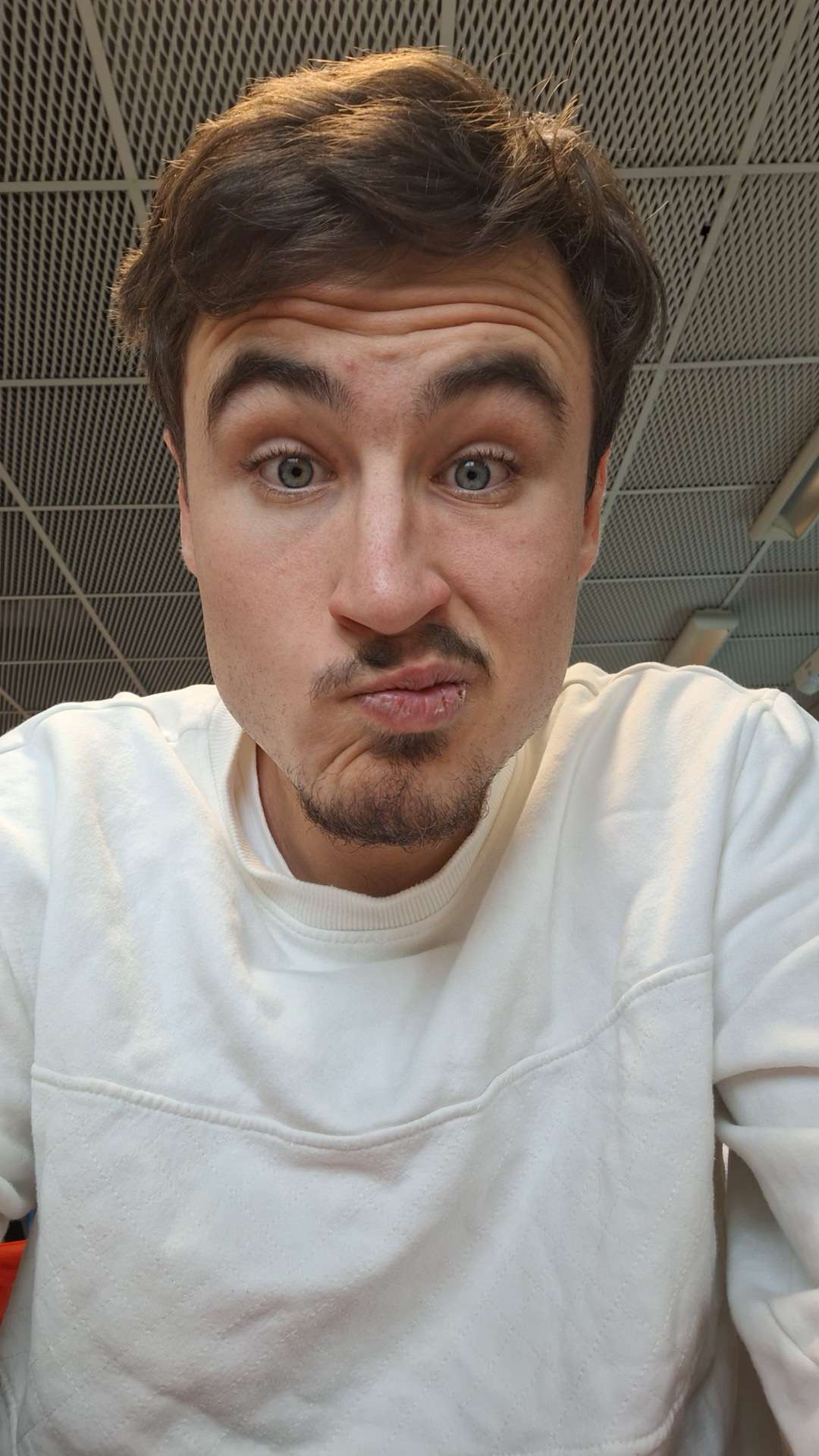 Profil de Jefferson, 19 ans, Annonce Gay à Huldange