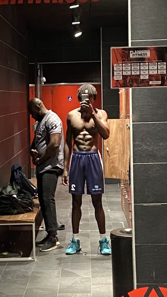 Profil de Tybalt, 24 ans, Annonce Gay à Boxhorn