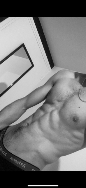 Profil de Sambou, 24 ans, Annonce Gay à Brachtenbach