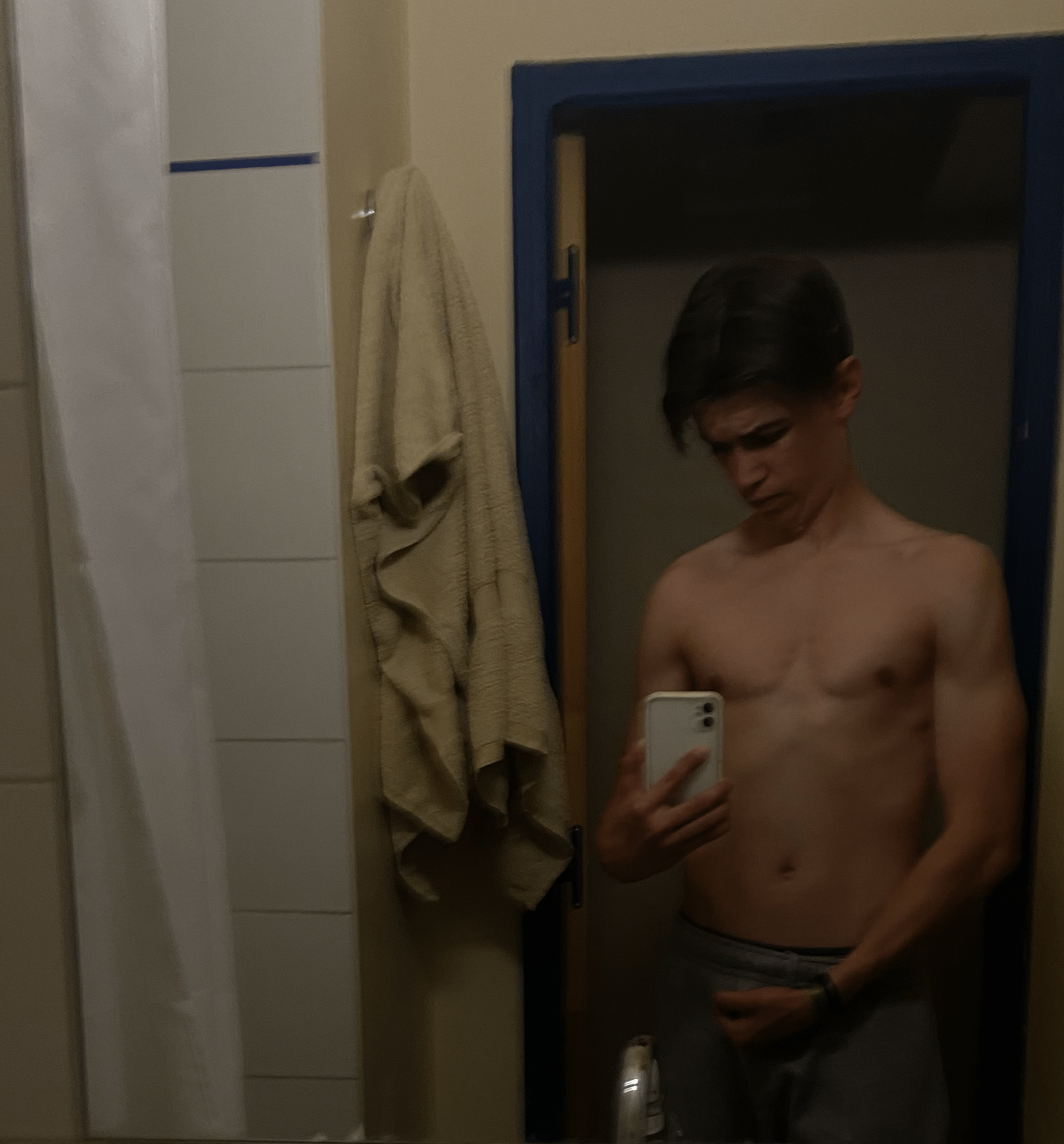 Profil de Baki, 21 ans, Annonce Gay à Rambrouch