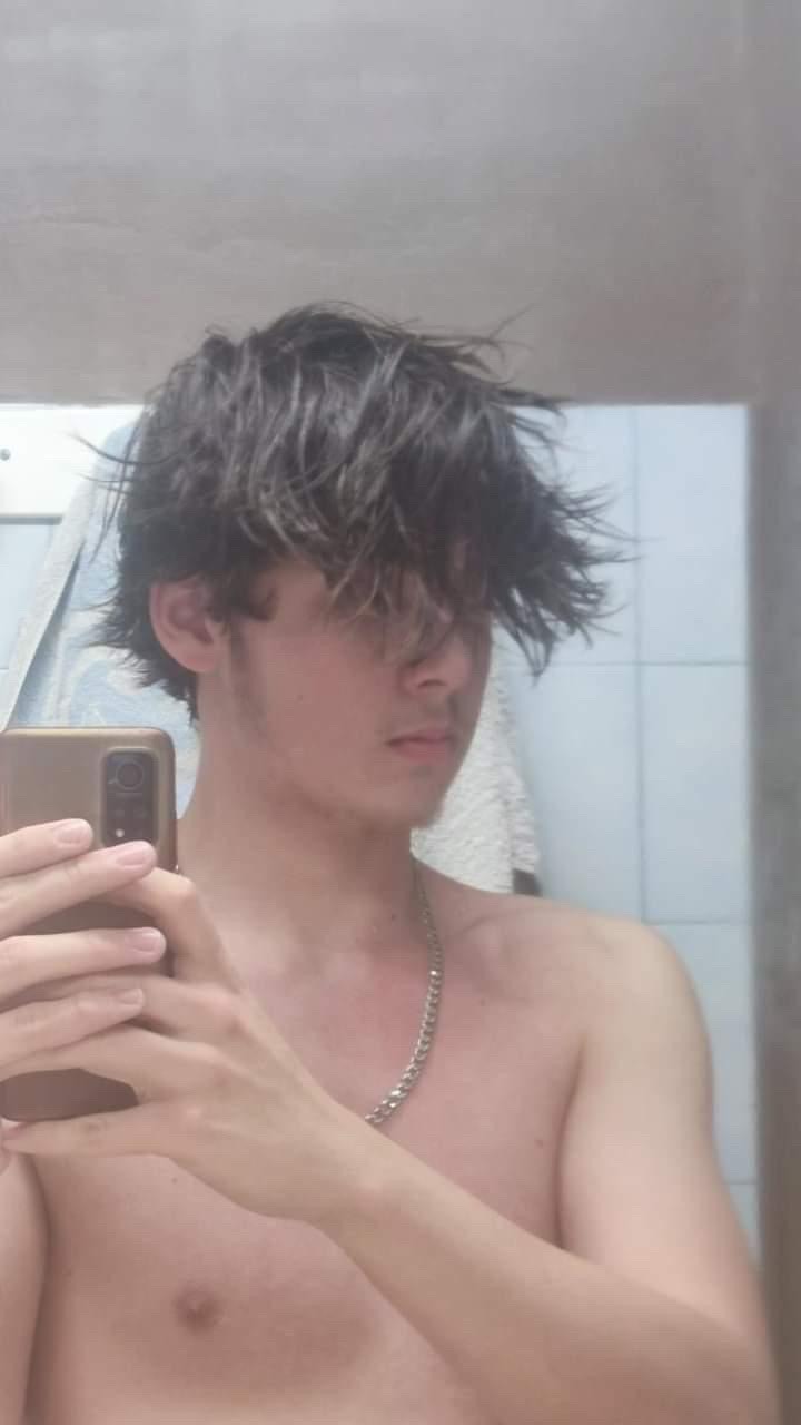 Profil de Karol, 19 ans, Annonce Gay à Holzthum