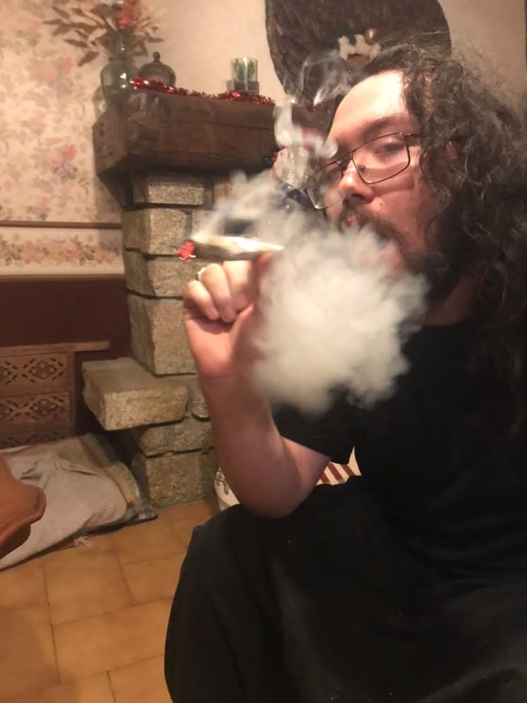 Profil de Andy, 19 ans, Annonce Gay à Linger