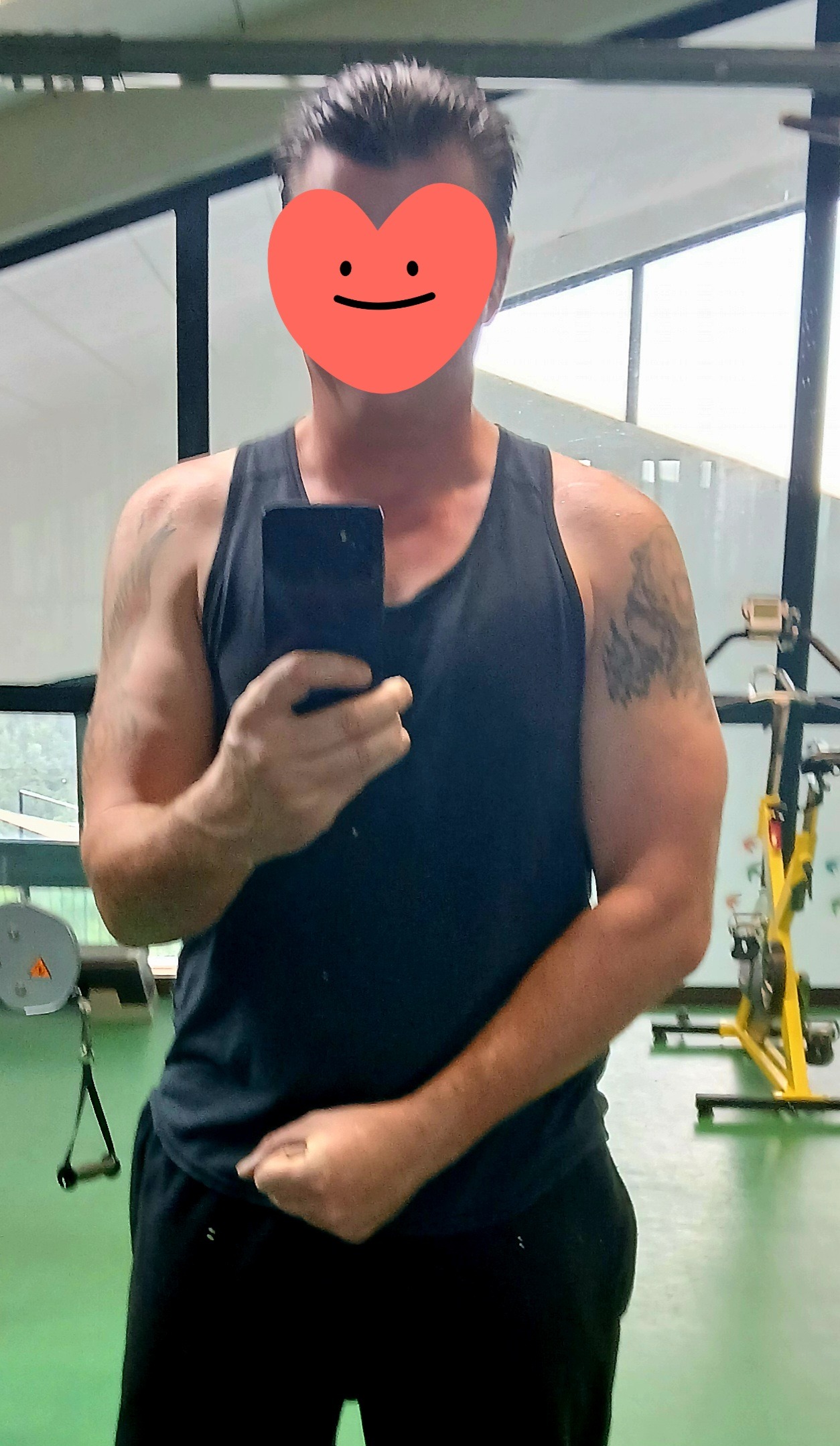 Profil de Houssam, 44 ans, Annonce Gay à Colbette