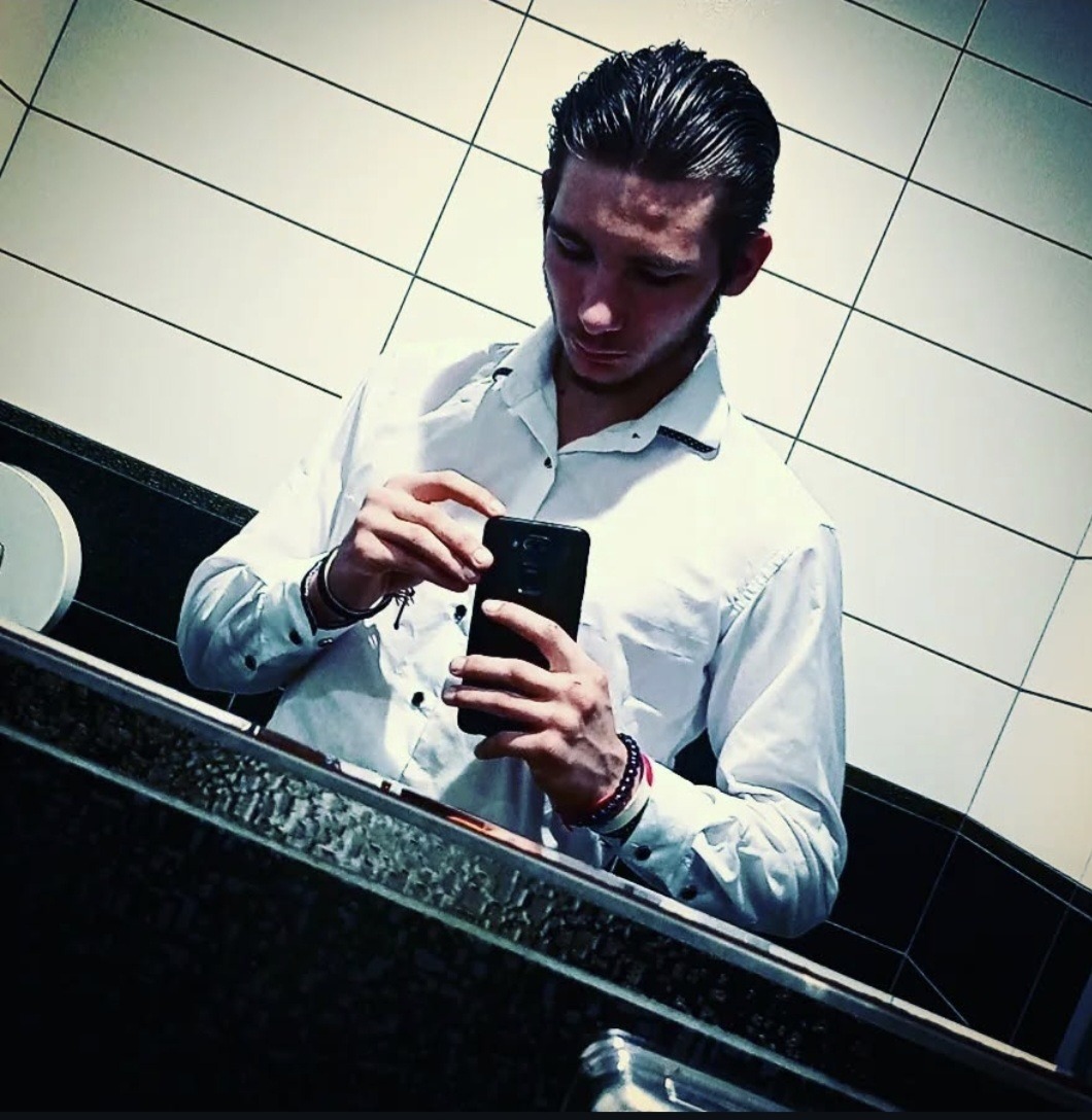 Profil de Flavius, 20 ans, Annonce Gay à Holler