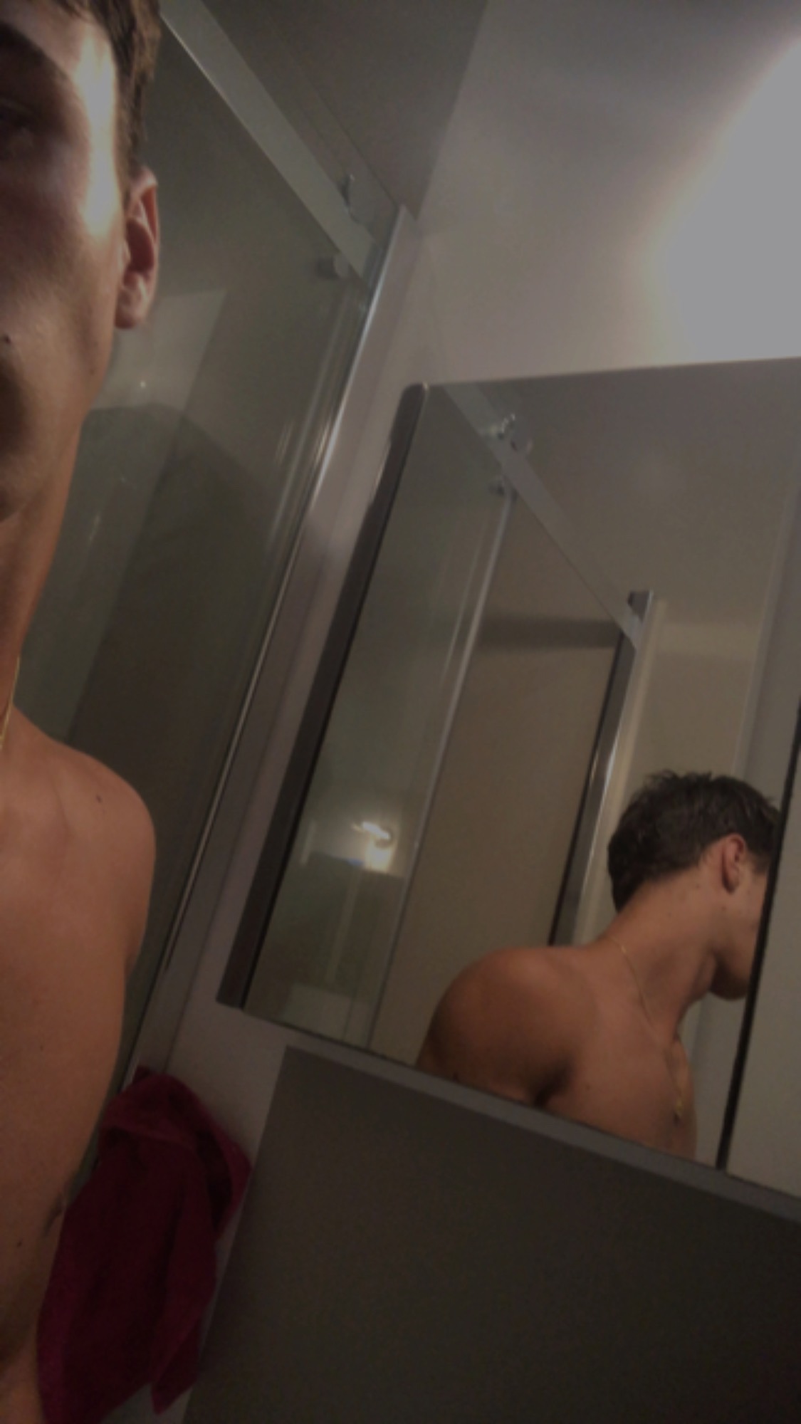 Profil de Yvon, 19 ans, Annonce Gay à Unterschlinder