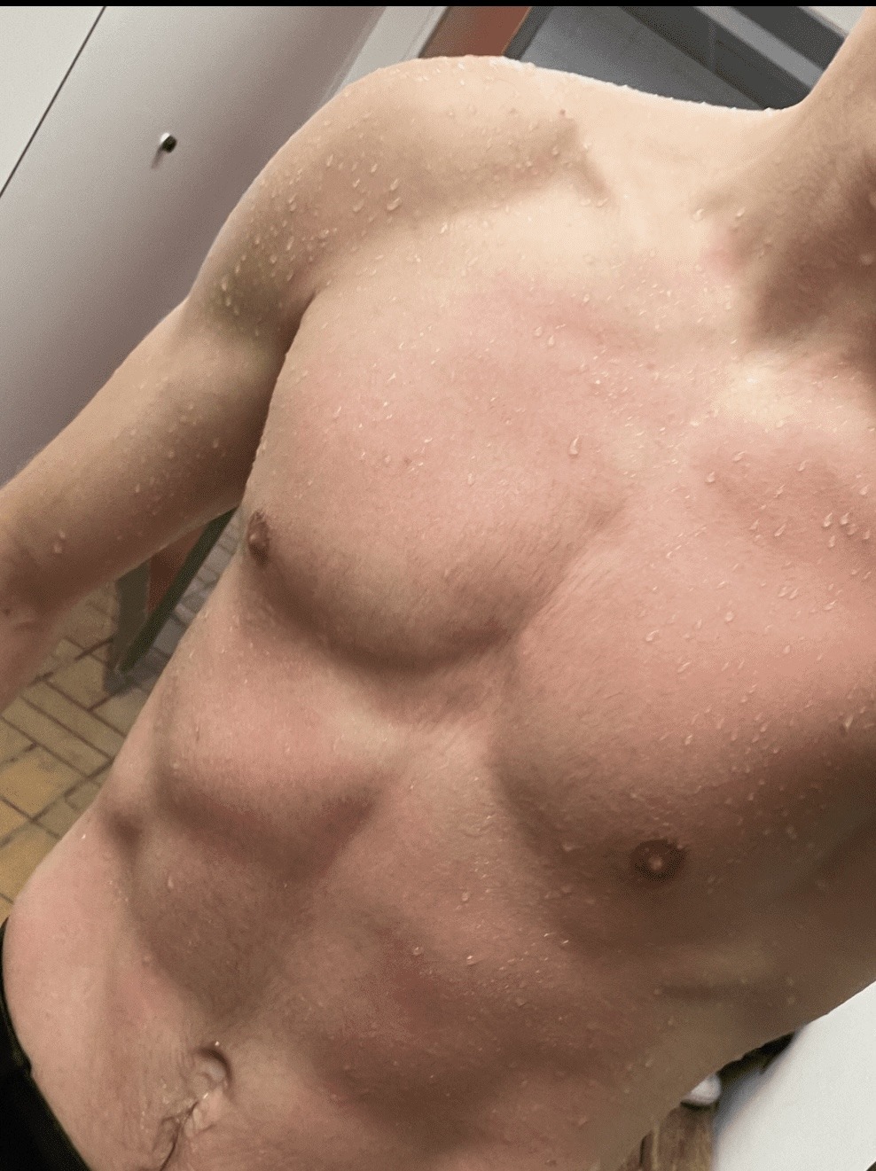 Profil de Adame, 19 ans, Annonce Gay à Reckange