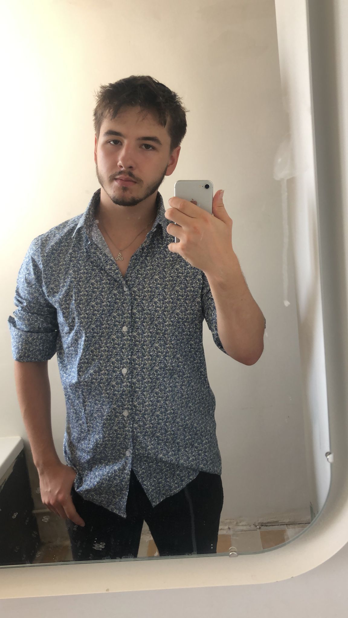 Profil de Yasine, 19 ans, Annonce Gay à Marnach