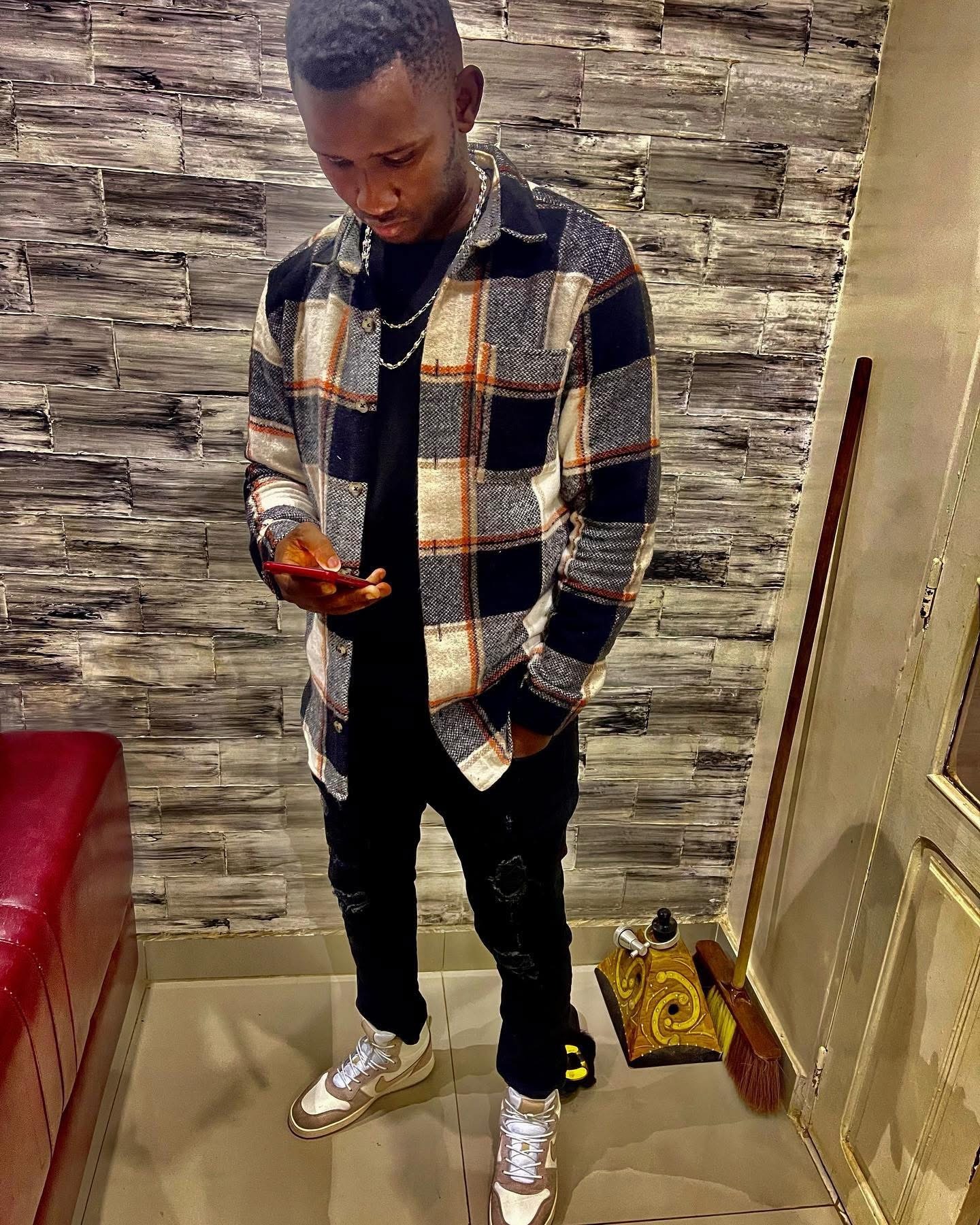 Profil de Daren, 34 ans, Annonce Gay à Dellen