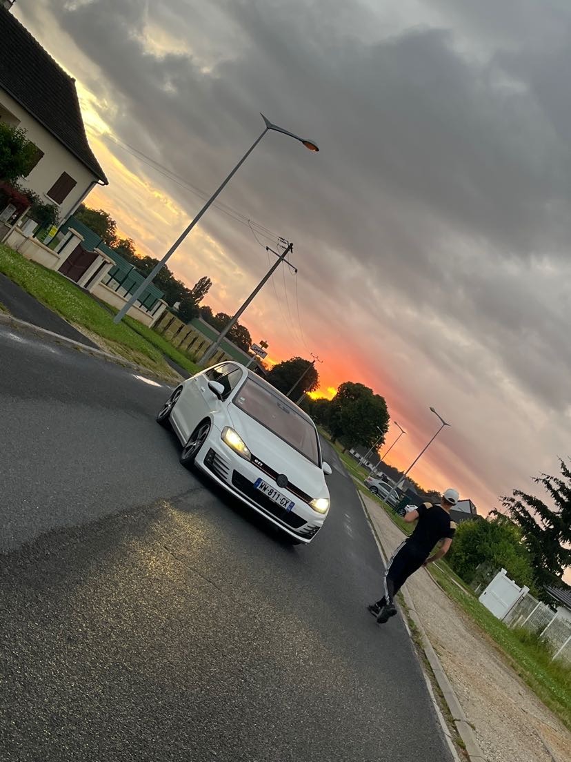 Profil de Vuk, 23 ans, Annonce Gay à Stegen