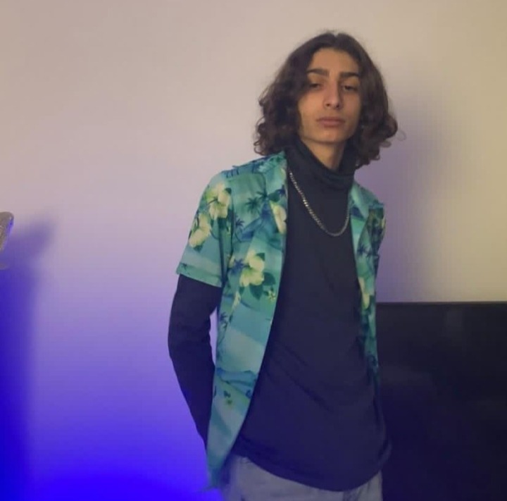 Profil de Thibo, 22 ans, Annonce Gay à Feulen