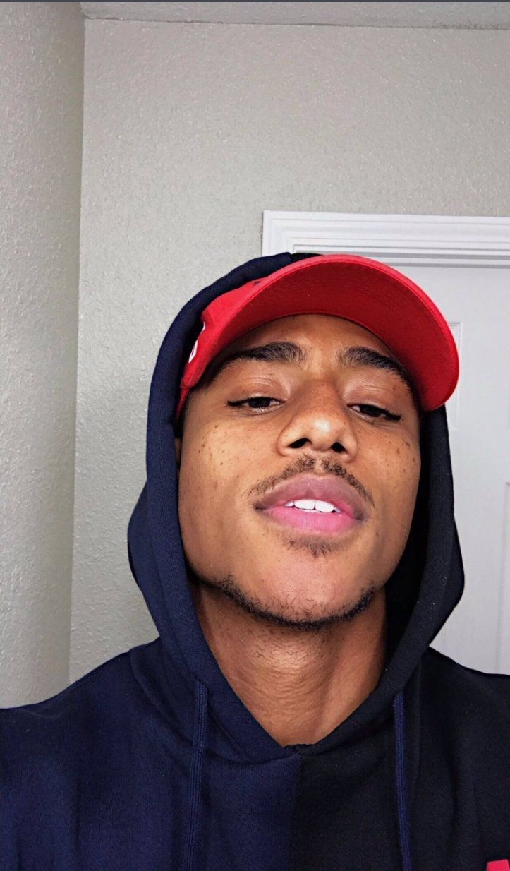 Profil de Belaid, 23 ans, Annonce Gay à Reuler