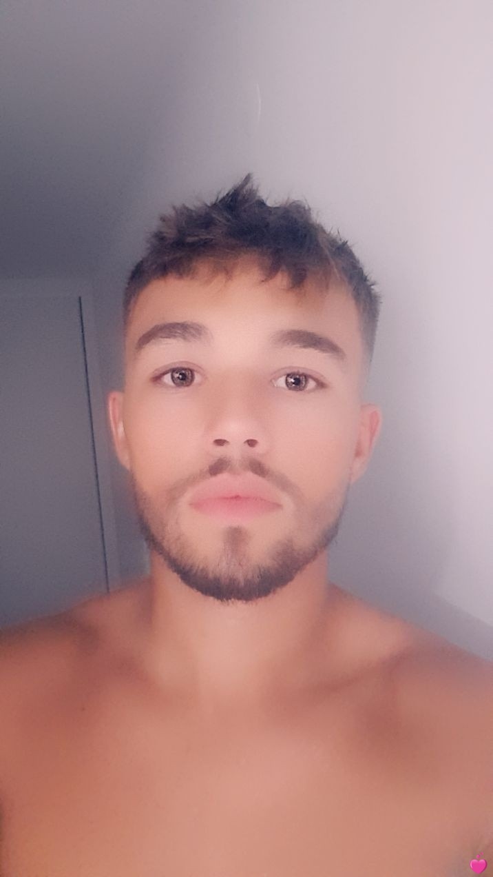 Profil de Salih, 21 ans, Annonce Gay à Dirbach